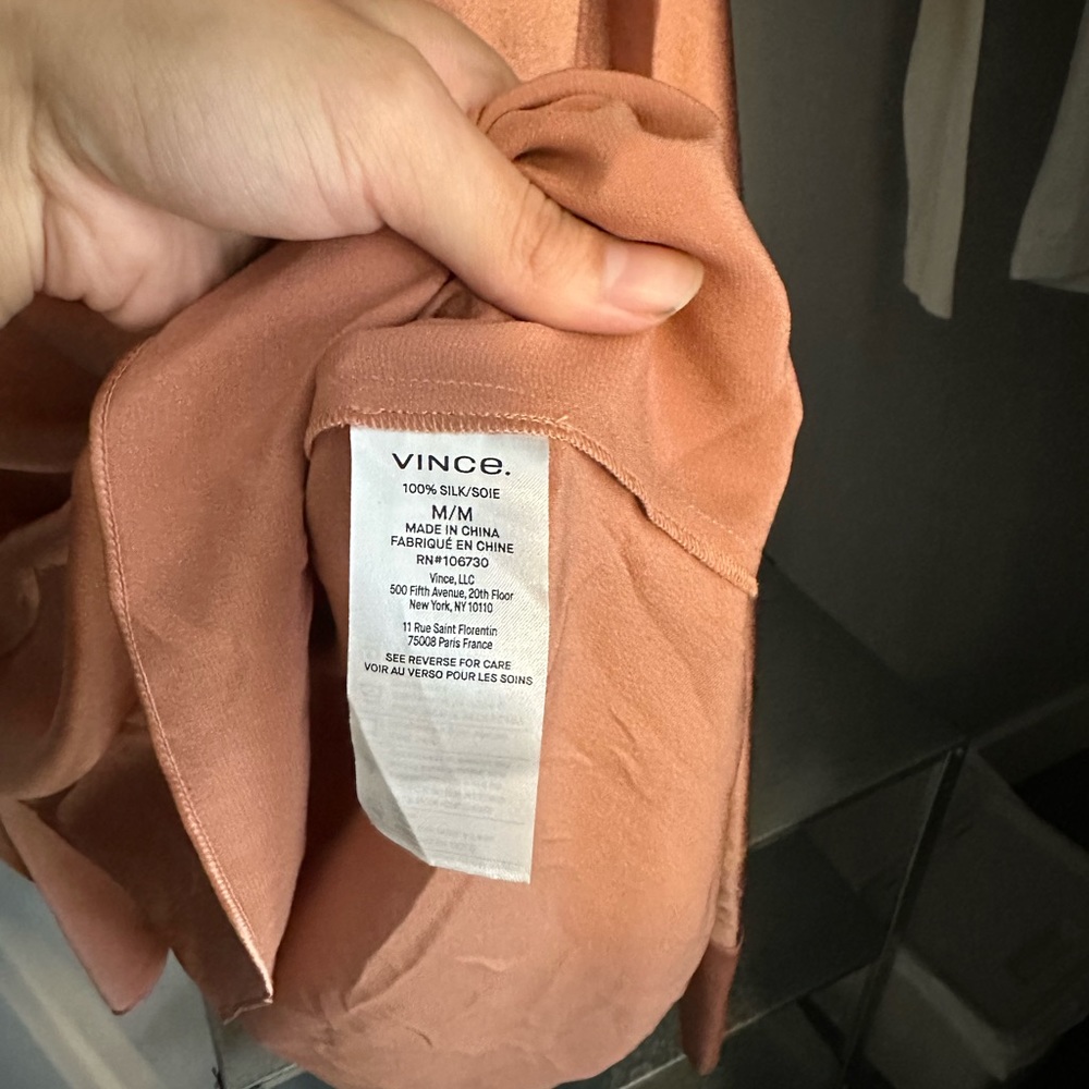 Vince Long sleeve 100% Silk Blouse - Picture 8 of 10